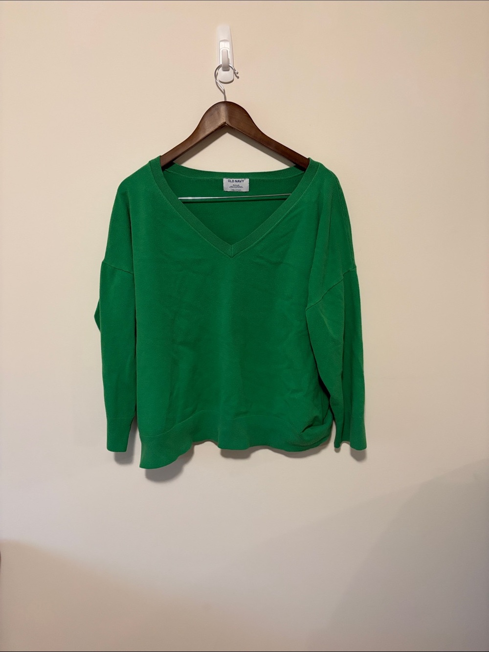 Old Navy Green V-Neck Pullover Sweatshirt